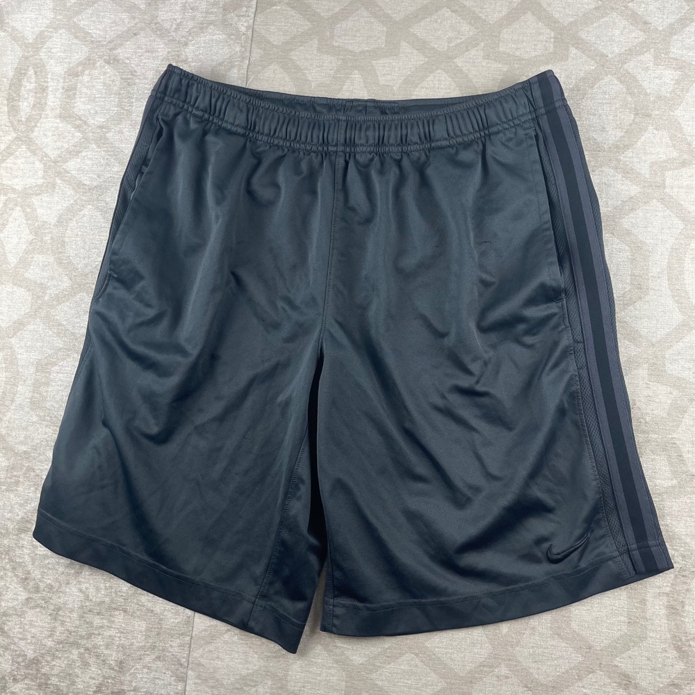 Nike Dri-FIT Men's Medium Gray Striped Athletic Training Gym Shorts Polyester